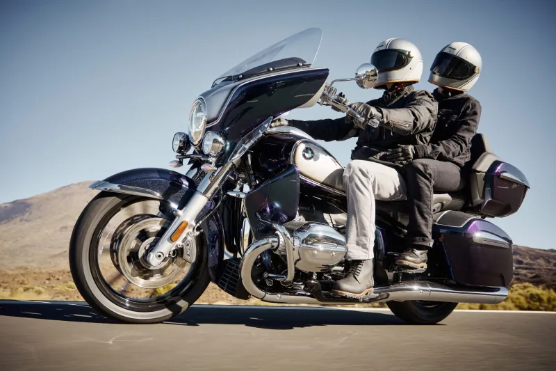 BMW R 18 Transcontinental in Action