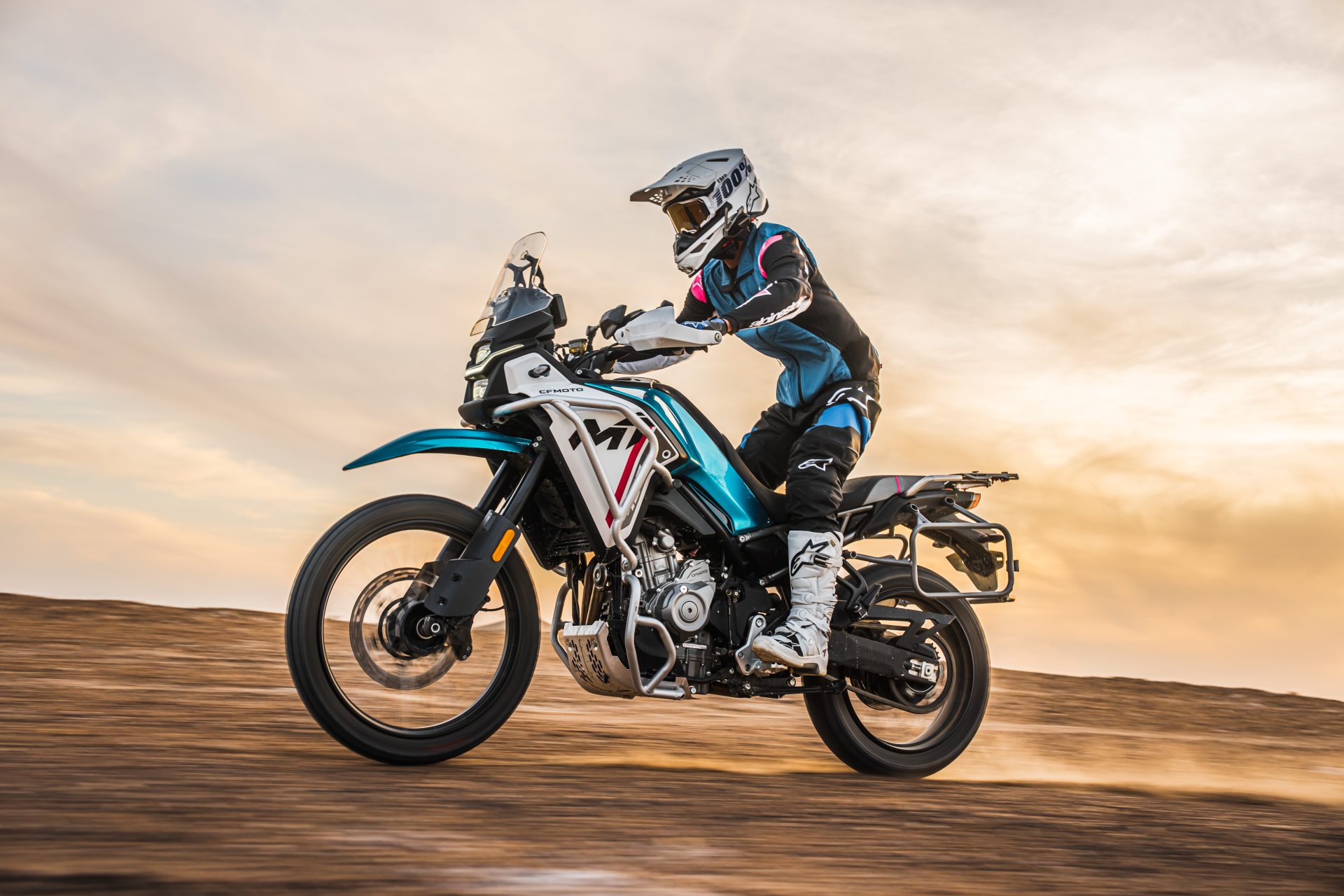 CFMoto 450MT