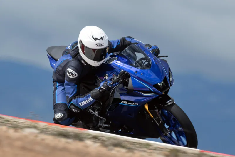 Yamaha YZF-R125 in Action
