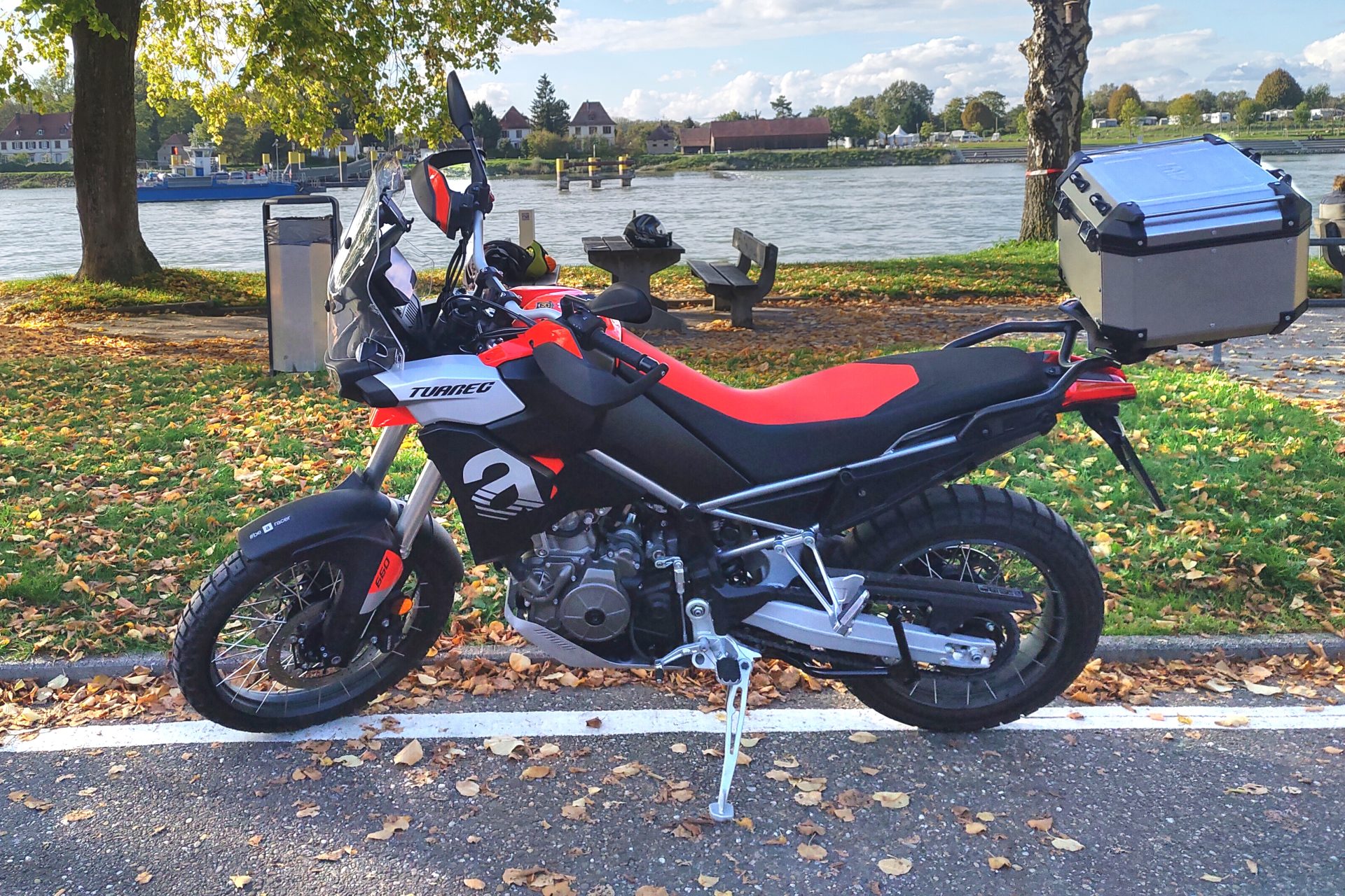Aprilia Tuareg 660
