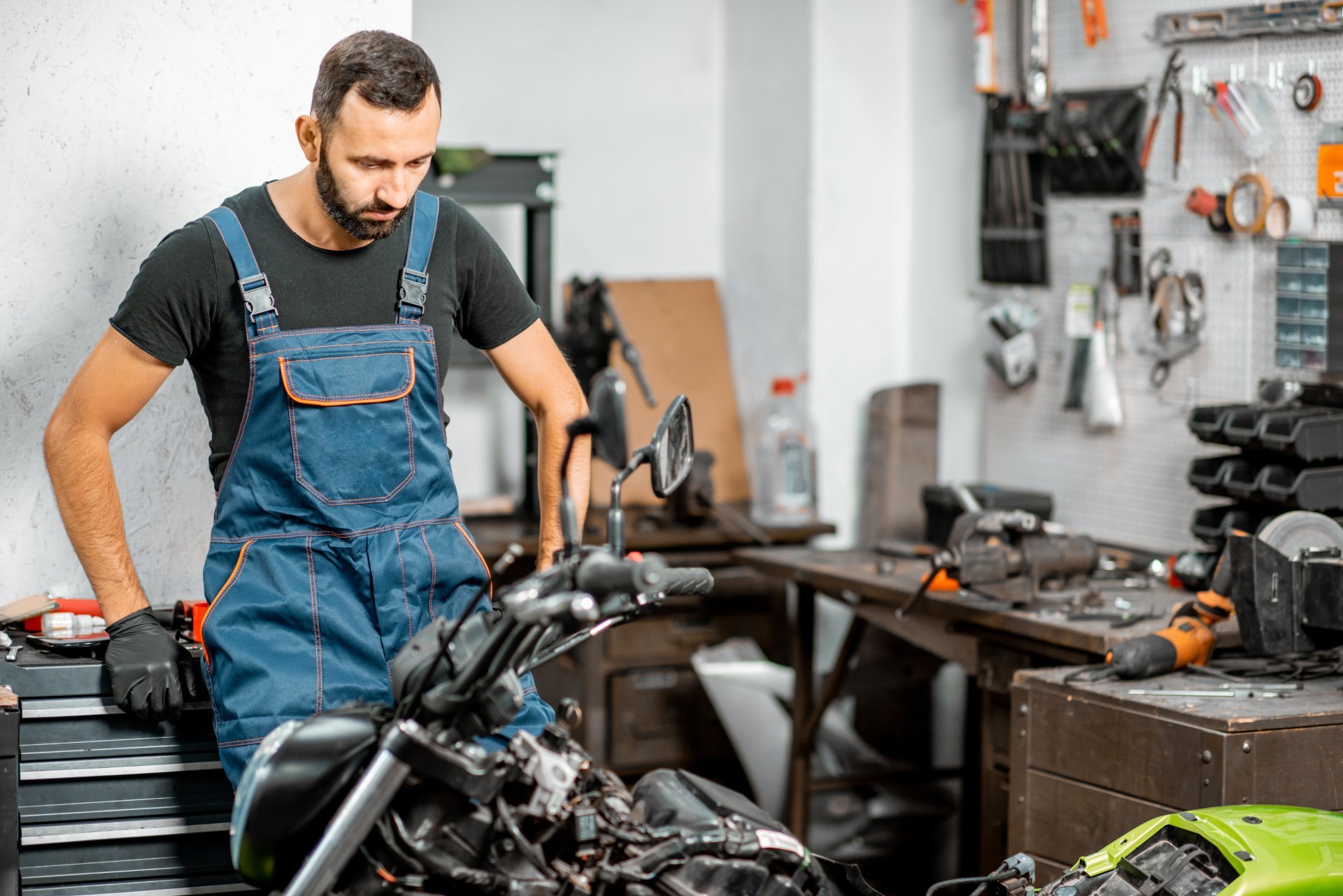 Motorrad Wartung - Grundlagen für Einsteiger - Motorrad Wissen für Einsteiger