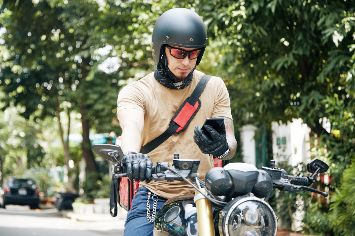 Navigationsgeräte und Ablenkung - Die neue Todesursache - Motorrad Sicherheit