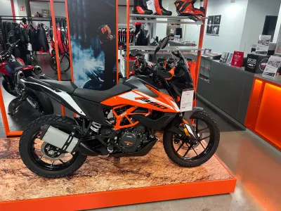 Tolle KTM Adventure 390 ein Hingucker