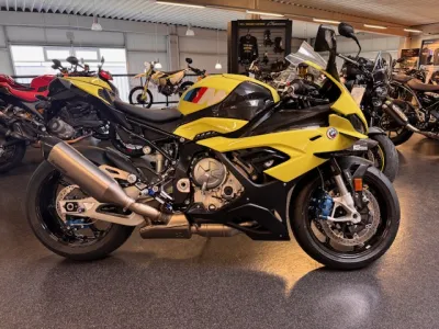 BMW M 1000 RR