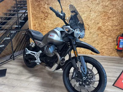 Moto Guzzi V85 Strada 2025