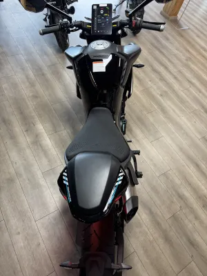 CF Moto 800NK