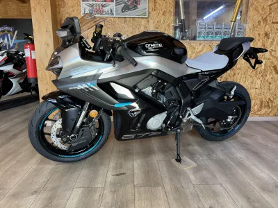 CF Moto 675 SR-R