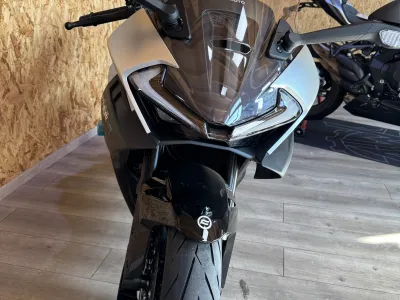 CF Moto 675 SR-R
