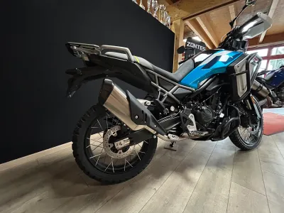 CF Moto 450MT