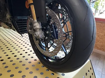 Aprilia Tuono V4 1100