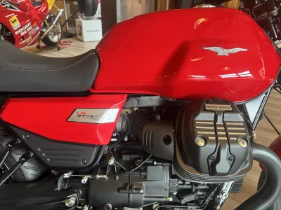 Moto Guzzi V7 Sport