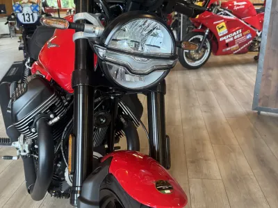 Moto Guzzi V7 Sport